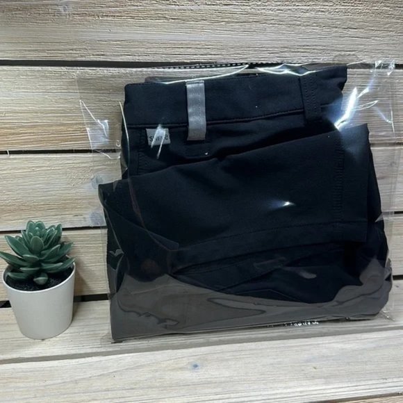 swrve TRANSVERSE regular shorts size 30 black - Picture 8 of 8